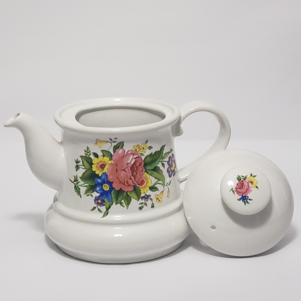 Price Kensington Floral‎ Teapot P&K Bordeaux Made in England Vintage 1960's